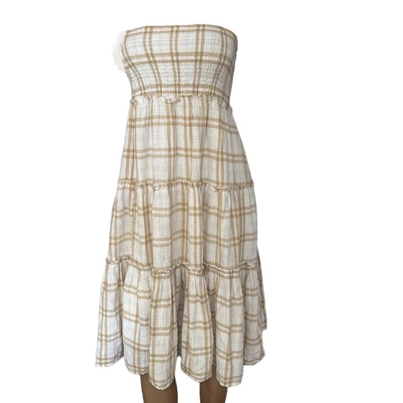 American Eagle Outfitters Dresses & Skirts - American Eagle M Smocked Linen Blend Dress White Tan Beige Plaid Ruffle …